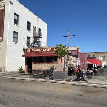 Franks Diner - Outdoor seating - Diners Near Me - Kenosha, Wisconsin
