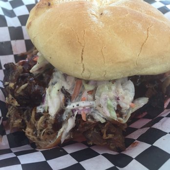 Elwood's Shack - Small pork sandwich - Barbeque Near Me - Memphis, Tennessee