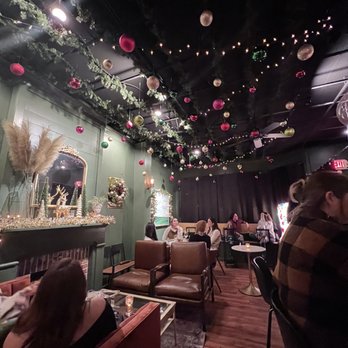 The Primrose - Interior for Christmas - Bars Near Me - Mission, Kansas The Primrose - Interior for Christmas - Bars Near Me - Mission, Kansas