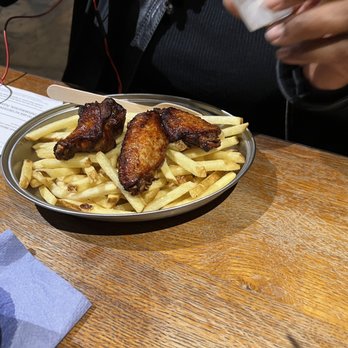 The World's End - wings and chips - Pubs Near Me - London, XGL The World's End - wings and chips - Pubs Near Me - London, XGL