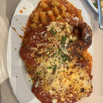Bottiglia - Chicken Parmesan - Italian Near Me - Henderson, Nevada