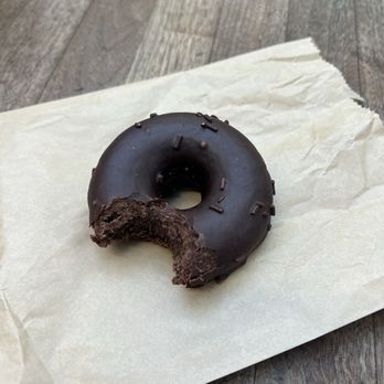 Dahlia Bakery - Chocolate mochi donut - Bakeries Near Me - Seattle, Washington Dahlia Bakery - Chocolate mochi donut - Bakeries Near Me - Seattle, Washington