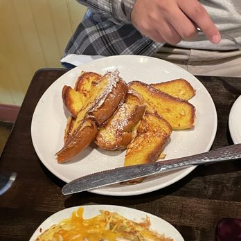 Another Broken Egg Cafe - Breakfast & Brunch Near Me - Burbank, California Another Broken Egg Cafe - Breakfast & Brunch Near Me - Burbank, California