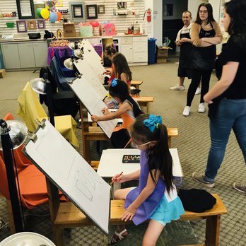 Art With Larisse - More room set up - Art Schools Near Me - La Mesa, California