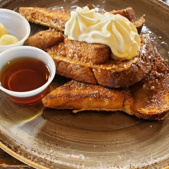 Republic Gastropub - Chefs French Toast - Gastropubs Near Me - Bloomfield, Connecticut