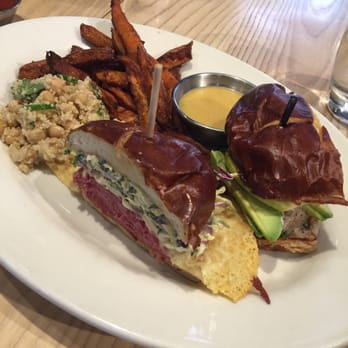 Doc B's Restaurant + Bar - Corned beef sandwich has some crispy Parmesan ! So good - New American Near Me - Chicago, Illinois