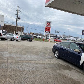 Harold's Chicken Shack - Indianapolis - Kind of limited parking - Chicken Wings Near Me - Indianapolis, Indiana