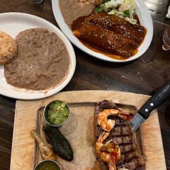 El Tarasco Restaurant - Mole enchiladas, steak and shrimp - Mexican Near Me - Hanford, California El Tarasco Restaurant - Mole enchiladas, steak and shrimp - Mexican Near Me - Hanford, California