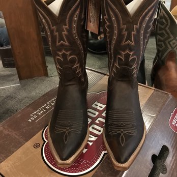 nocona boot store