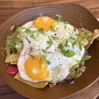 La Lunita - Chilaquiles - Breakfast & Brunch Near Me - Chicago, Illinois La Lunita - Chilaquiles - Breakfast & Brunch Near Me - Chicago, Illinois