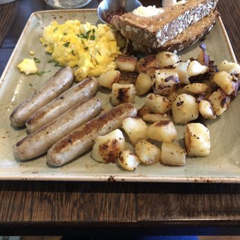 First Watch - Traditional Breakfast - Breakfast & Brunch Near Me - Tampa, Florida First Watch - Traditional Breakfast - Breakfast & Brunch Near Me - Tampa, Florida