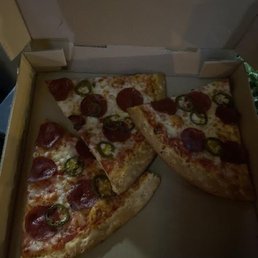 Jalapeno and pepperoni pizza! Jalapeno and pepperoni pizza!