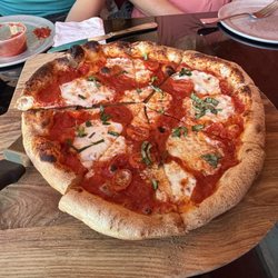 Margherita pizza