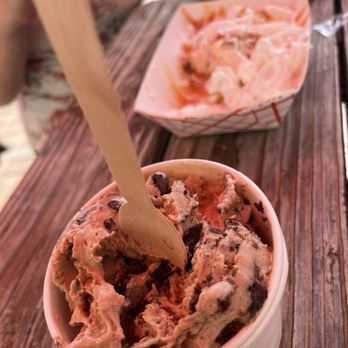 Golden Sweets - Chocolate fudge brownie 2 scoops & double scoop sundae of Yum! SYOY - Desserts Near Me - Golden, Colorado Golden Sweets - Chocolate fudge brownie 2 scoops & double scoop sundae of Yum! SYOY - Desserts Near Me - Golden, Colorado