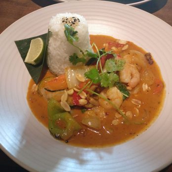 JOEY Rideau - Panang prawn curry bowl - Canadian (New) Near Me - OTTAWA, Ontario JOEY Rideau - Panang prawn curry bowl - Canadian (New) Near Me - OTTAWA, Ontario