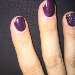Art Nails & Spa - My chipped nails after 1-1.5 weeks. Ridiculous.