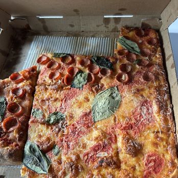 ANGELO’S PIZZERIA - 1085 Photos & 739 Reviews - 736 S 9th St ...