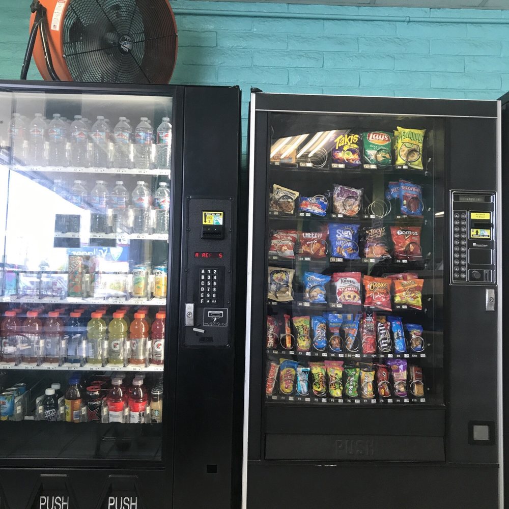 24-Hour Smart Laundry - Snacks while you wait - Laundromat Near Me - Phoenix, Arizona