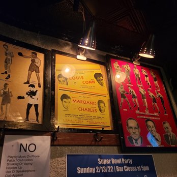 Venice Tavern - Interior decor - Dive Bars Near Me - Baltimore, Maryland Venice Tavern - Interior decor - Dive Bars Near Me - Baltimore, Maryland