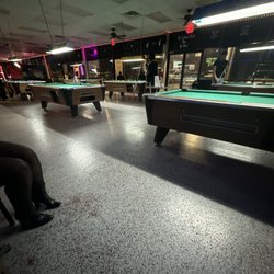 Toast It Up Restaurant & Bar - Inside
