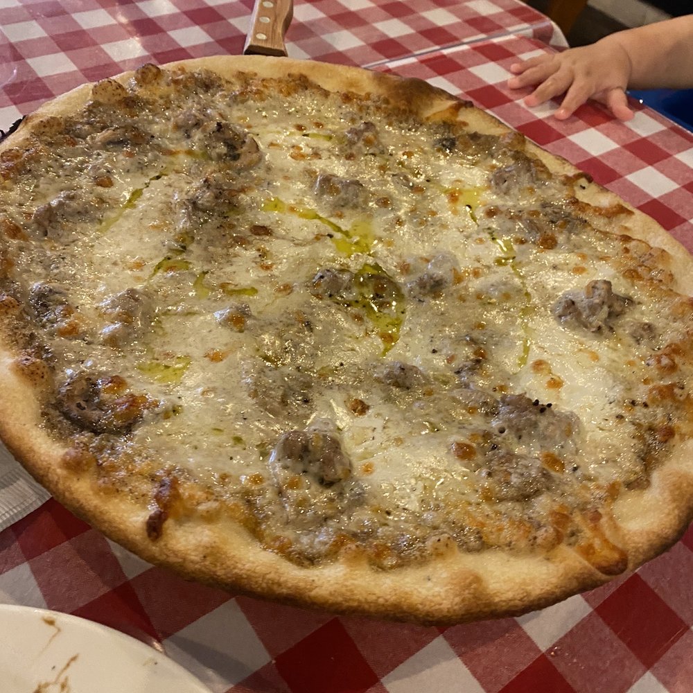 Tuscan Wolf Pizzeria - Pizza Near Me - Whitby, Ontario