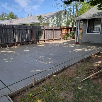 Lcm Concrete Construction - New driveway brush finish - Masonry/Concrete Near Me - Sacramento, California Lcm Concrete Construction - New driveway brush finish - Masonry/Concrete Near Me - Sacramento, California