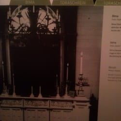 Jüdisches Museum Rendsburg Dr. Bamberger-Haus - Die BIMA Vorlesepult fuer die Tora