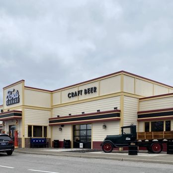 Ford's Garage Lexington - Front of restaurant - Comfort Food Near Me - Lexington, Kentucky