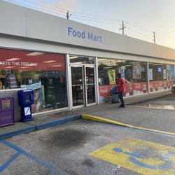 Benton Bill Chevron Food Mart - Entrance