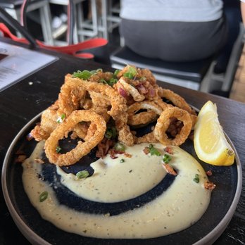 Score on King - Calamari - Sports Bars Near Me - Toronto, Ontario