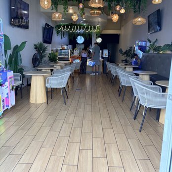 Coco House - Dining room - Coffee & Tea Near Me - Westminster, California Coco House - Dining room - Coffee & Tea Near Me - Westminster, California