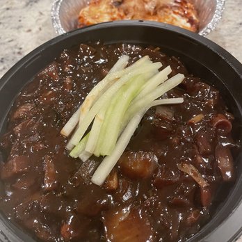 Tilly Kitchen - Jjajangmyun - Korean Near Me - Chantilly, Virginia