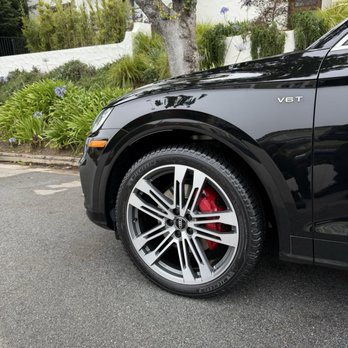 Sharky’s Mobile Detailing - Clean rims - Car Wash Near Me Sharky’s Mobile Detailing - Clean rims - Car Wash Near Me