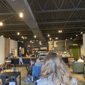 IV Kings Coffee - main dining area of coffee shop - Coffee & Tea Near Me - Jonesboro, Arkansas