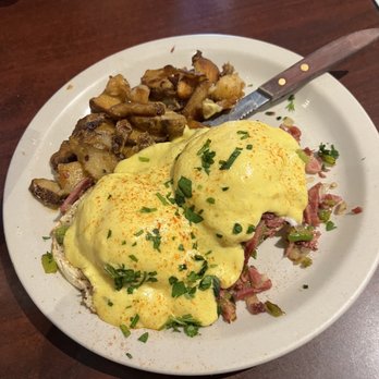 Rocky Bay Cafe - Irish Eggs Benedict - Breakfast & Brunch Near Me - Friday Harbor, Washington Rocky Bay Cafe - Irish Eggs Benedict - Breakfast & Brunch Near Me - Friday Harbor, Washington