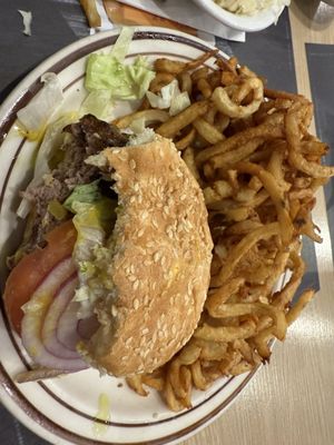 Mister Steer - Dejeuner - Burgers Poutine Steak - Dessert - Delivery/Livraison by null