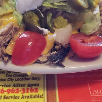 Johnny's Bar-B-Q - Nachos with pulled pork - Barbeque Near Me - Cullman, Alabama
