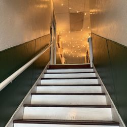 Shanti Yoga - Walk up from outside
