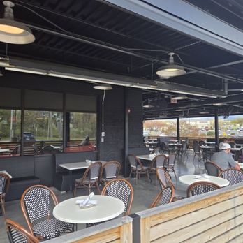 Artisanal Burger Company - Outside dining. - Burgers Near Me - Manchester, Connecticut