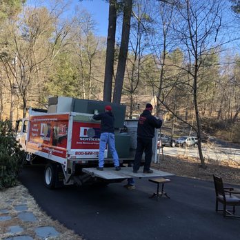 DS Data Shredder - Finishing up the job - Shredding Services Near Me - Framingham, Massachusetts