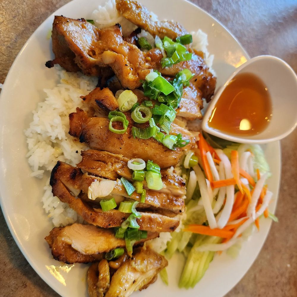 Viet's Taste - Chicken rice - Vietnamese Near Me - Silverdale, Washington Viet's Taste - Chicken rice - Vietnamese Near Me - Silverdale, Washington