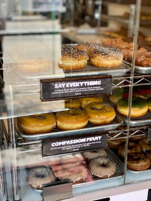 DONUT FRIEND HIGHLAND PARK by null