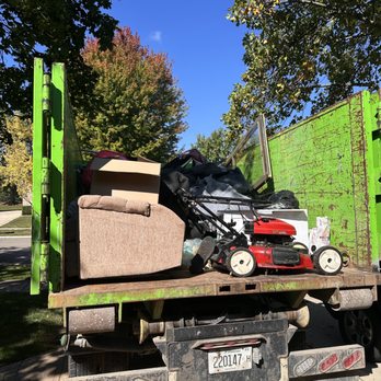 Junk in the Truck - Junk Removal & Hauling Near Me Junk in the Truck - Junk Removal & Hauling Near Me