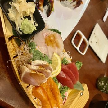 Hon Sushi - Sushi Bars Near Me - Carrollton, Texas