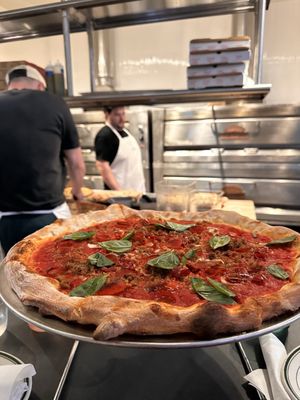 Tutti Pizza by null