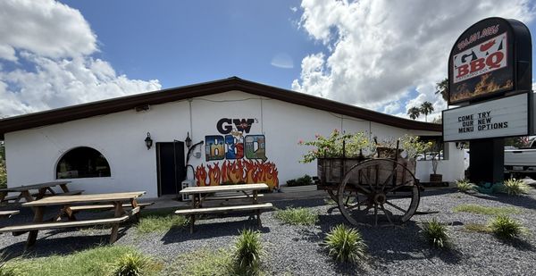 GW’s BBQ Catering Co by null