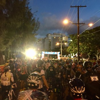 Honolulu Century Ride - Starting line. - Active Life Near Me - Honolulu, Hawaii Honolulu Century Ride - Starting line. - Active Life Near Me - Honolulu, Hawaii
