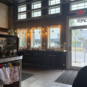 The Loaded Toad - Inside seating area - Coffee & Tea Near Me - Glasgow, Montana