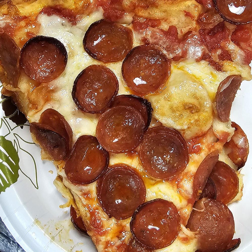 Pepperoni pizza Pepperoni pizza