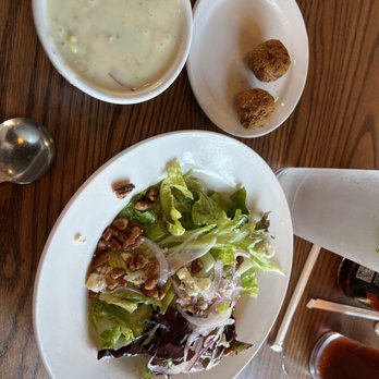 Fish City Grill - Clam chowder & house salad - Seafood Near Me - Georgetown, Texas